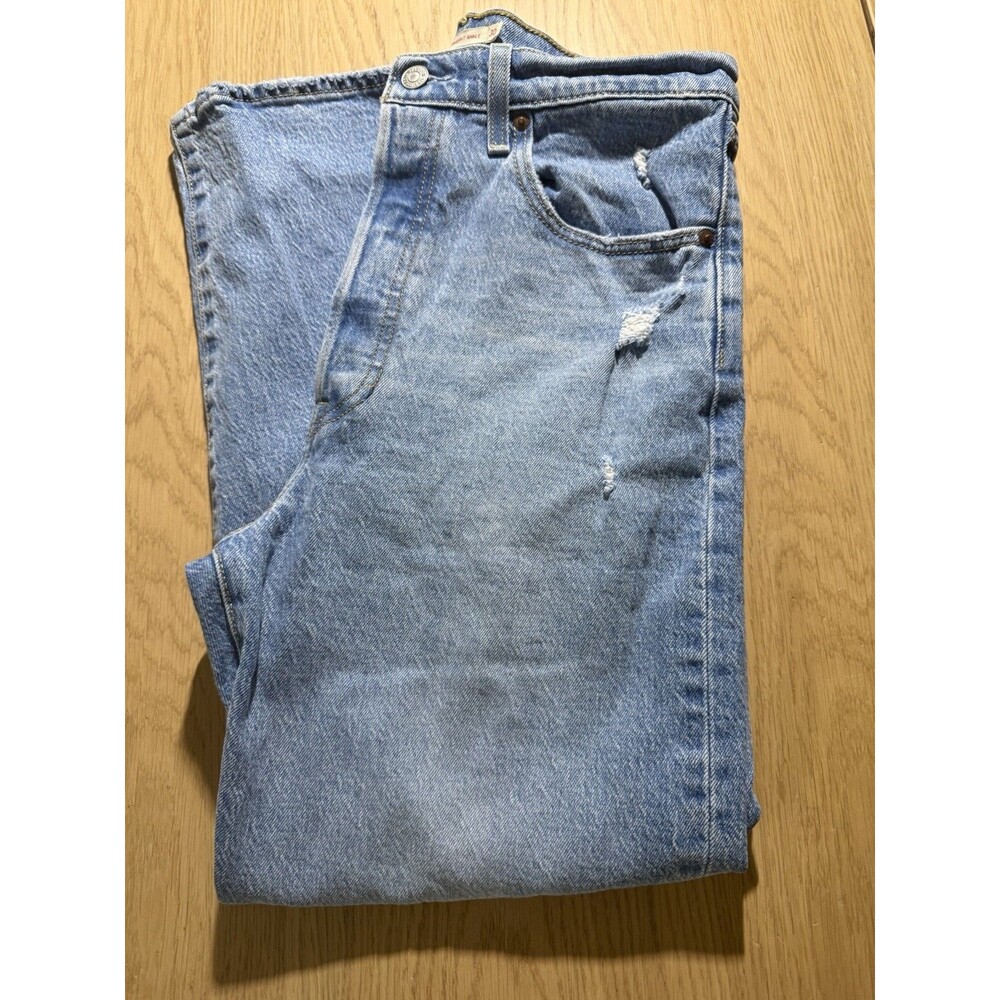 Levi's Ribcage Straight Ankle Jeans Womens Size 30 Light Wash Distressed